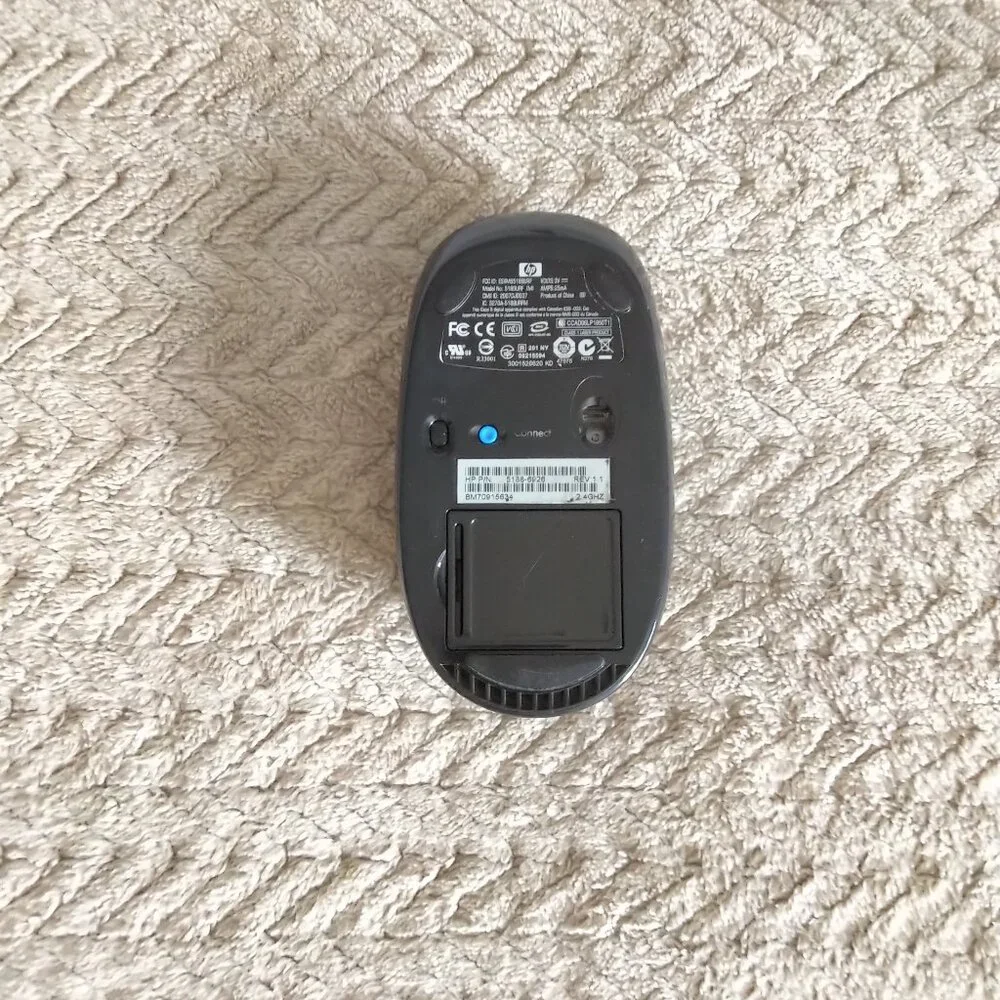 Hewlett Packard Wireless Mouse - Color Black - No Dongle & No Batteries